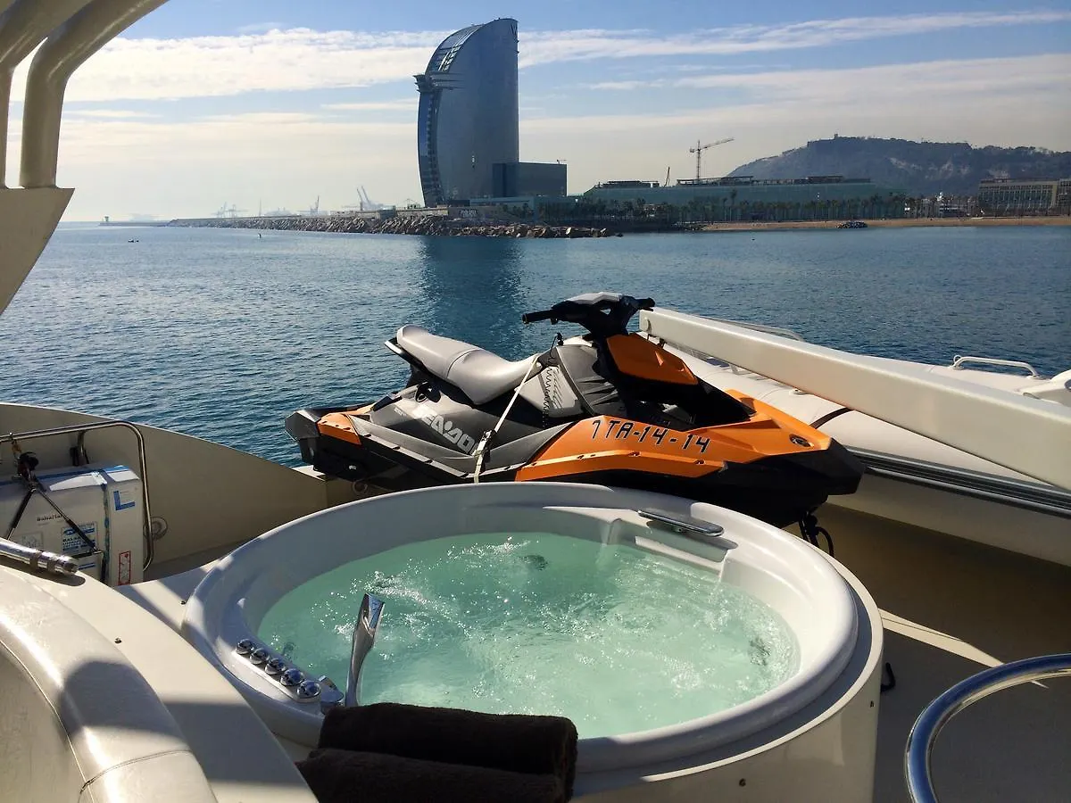 Botel Leigh Yacht Hotel Barcelona